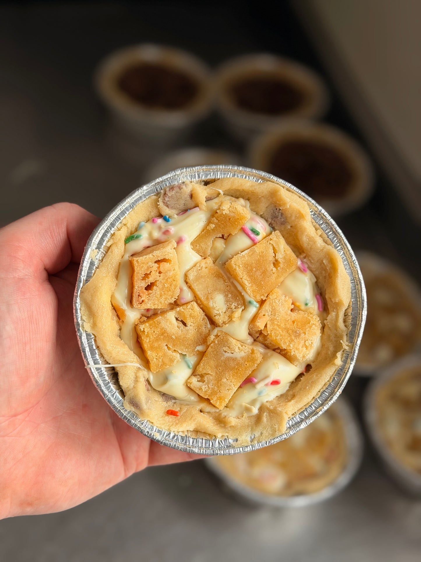 Funfetti Blondie Pie (V)