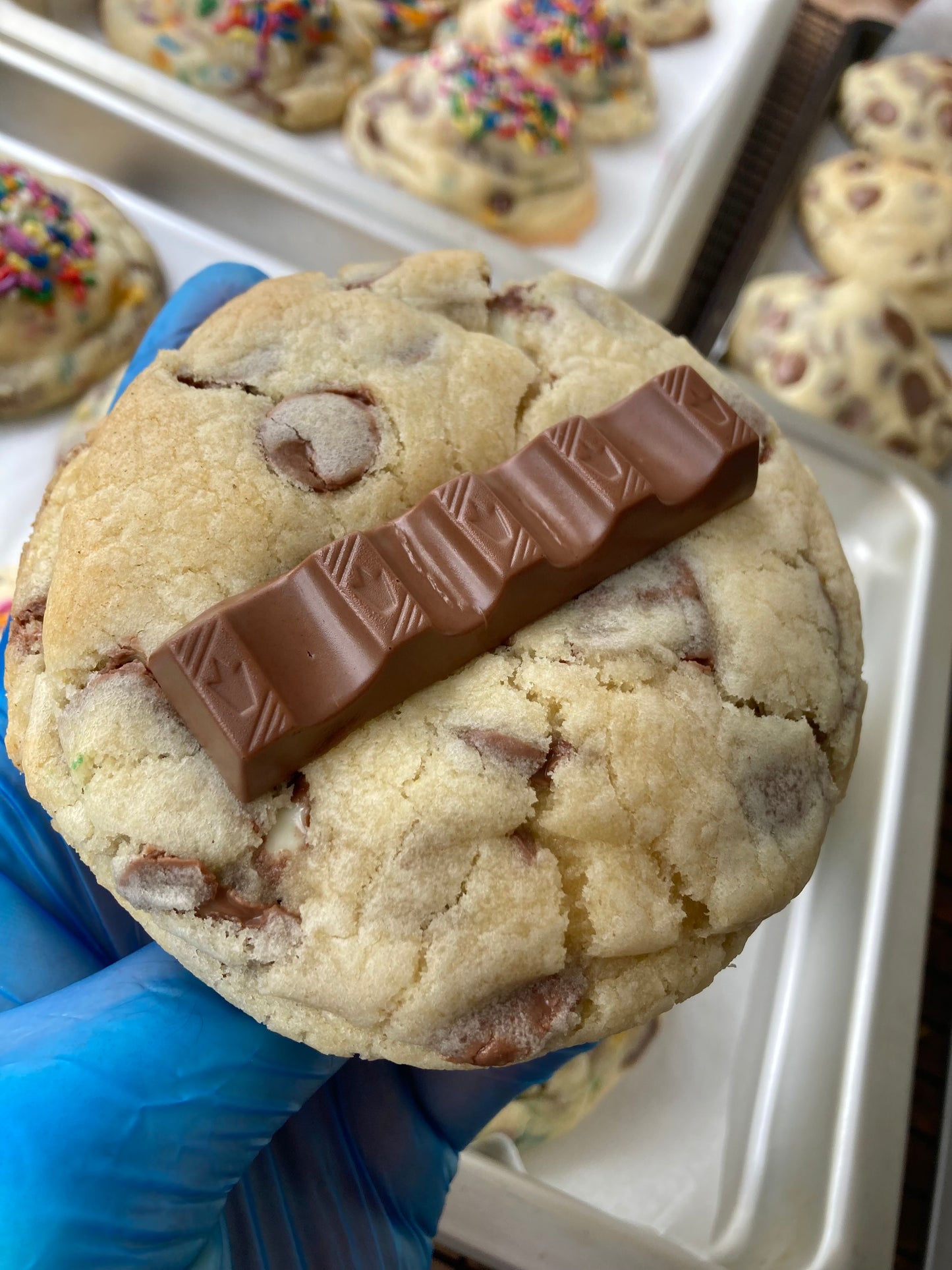 Kinder Stuffed Cookie (V)