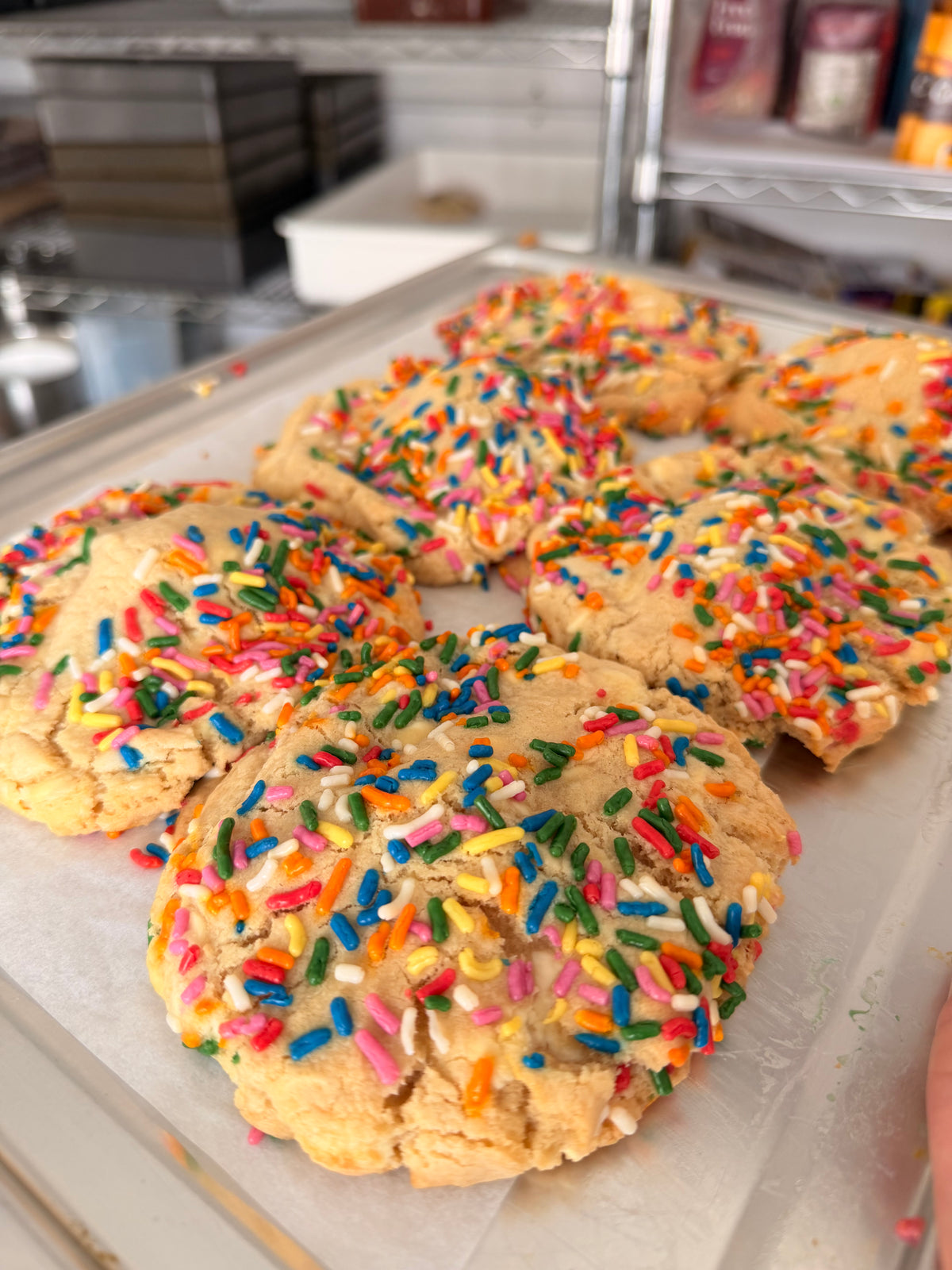 Funfetti Stuffed Cookie (V)
