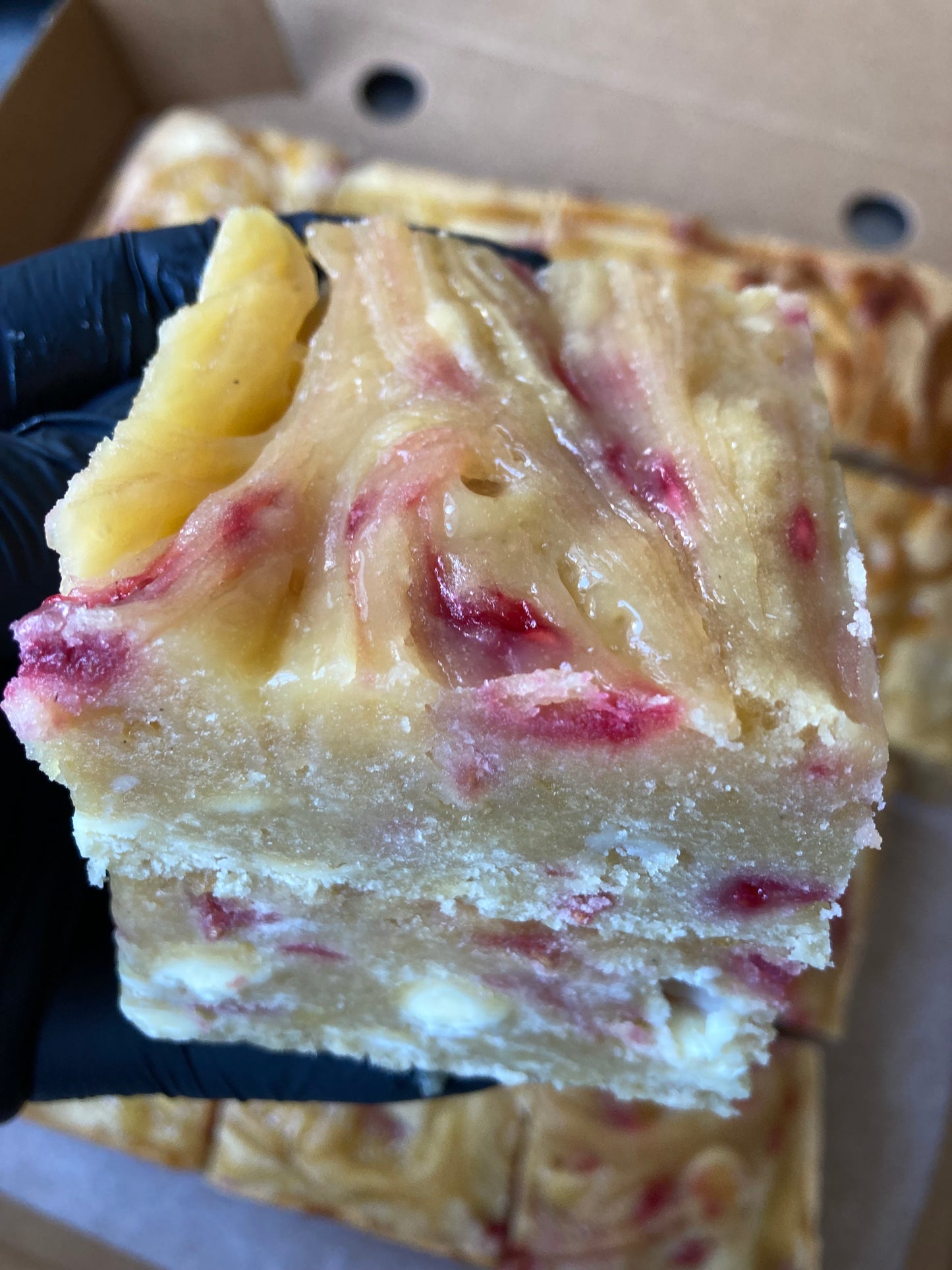 Lemon & Raspberry Blondie (V)