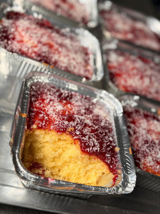 Jam & Coconut Cake Tray (V) (DF)