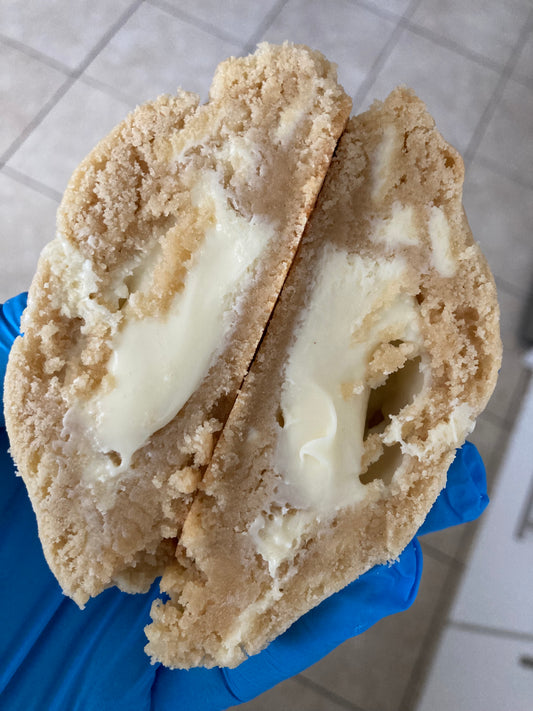 White Chocolate Stuffed Cookie (V)