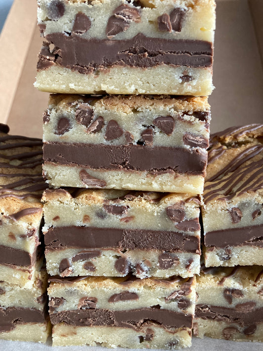 Milk Chocolate Cookie Slice (V)