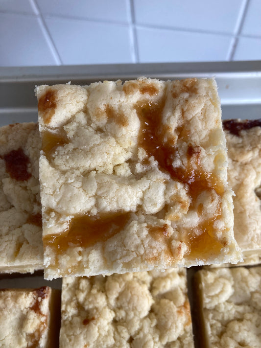Lemon Crumble Bar (V)