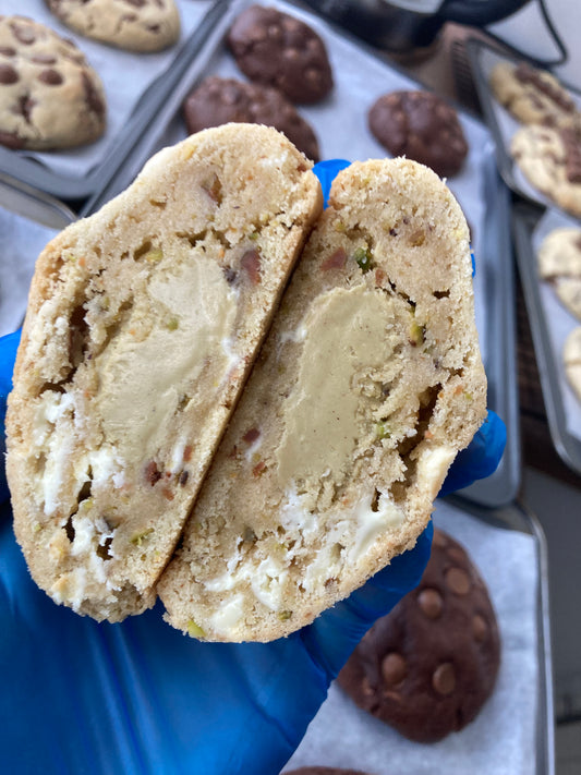 Pistachio Creme Stuffed Cookie (V)