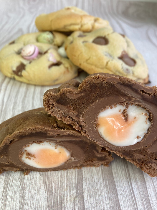 Creme Egg Stuffed Cookie (V)