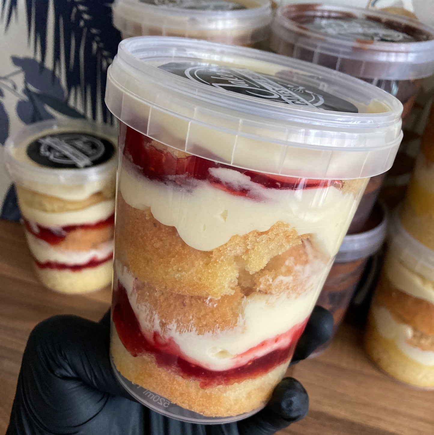 Victoria Sponge Style Cake Pot (V) (DF)